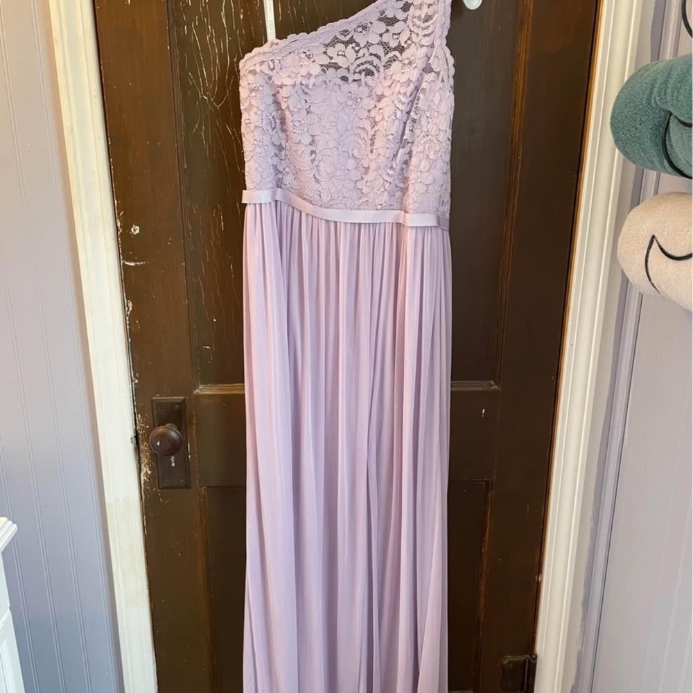 One-Shoulder Lace Lilac Gown